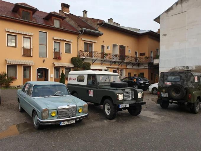 Pension Ferdinand Panzio Sfântu-Gheorghe Exteriör bild