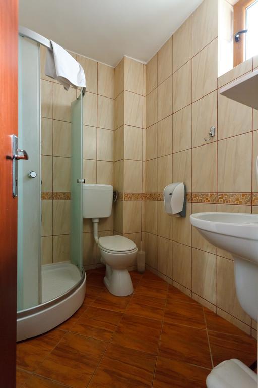 Pension Ferdinand Panzio Sfântu-Gheorghe Exteriör bild