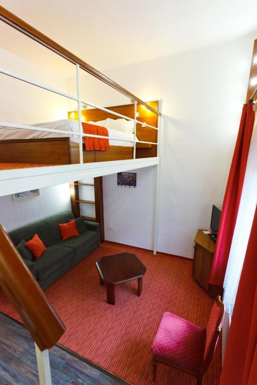 Pension Ferdinand Panzio Sfântu-Gheorghe Exteriör bild