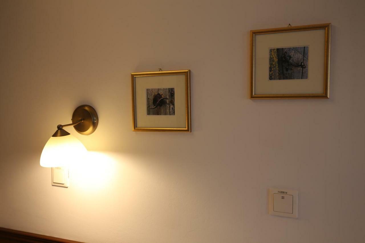 Pension Ferdinand Panzio Sfântu-Gheorghe Exteriör bild
